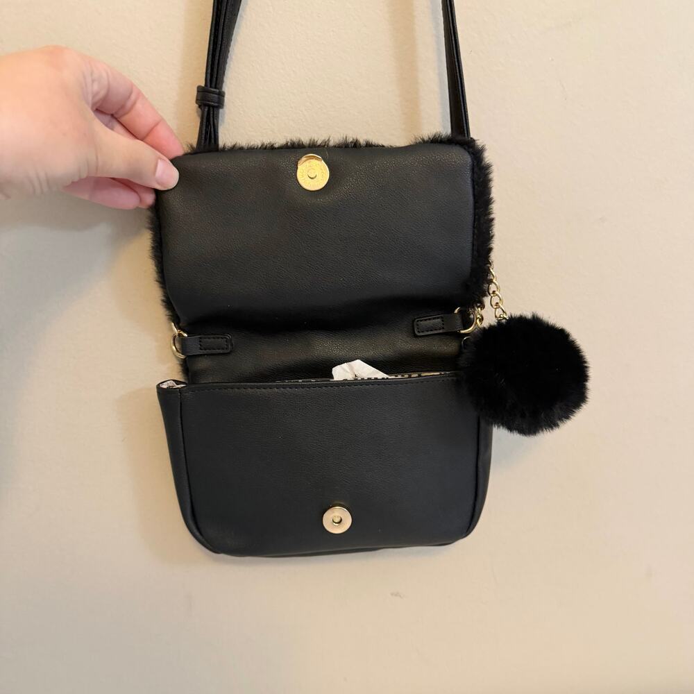 Juicy Couture Crossbody Bag Faux Fur Black Y2K Glam Aesthetic Pompom Chain Strap - Picture 8 of 11